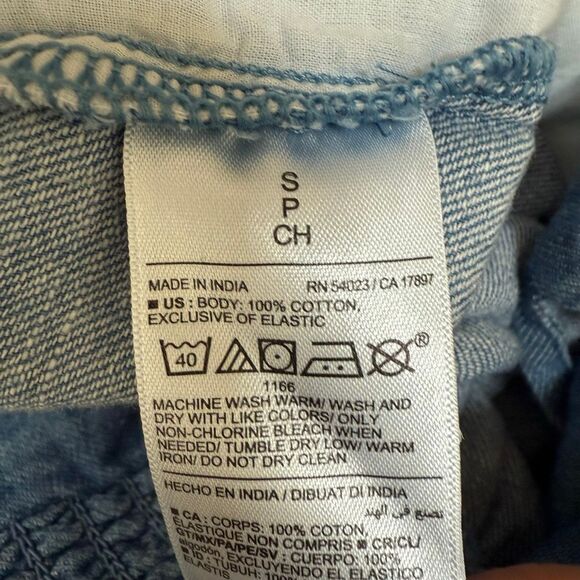 Old Navy Tie Shoulder Denim Twist Front Jumpsuit smocked back Blue size S NWT - Picture 7 of 9